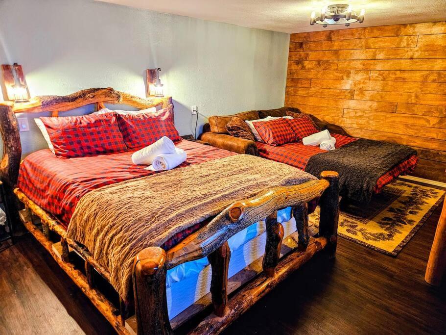 Private Cabin- Breakfast - Double Tub - 75In Tv - Sup - Washer Dryer - Bbq West Point Kültér fotó