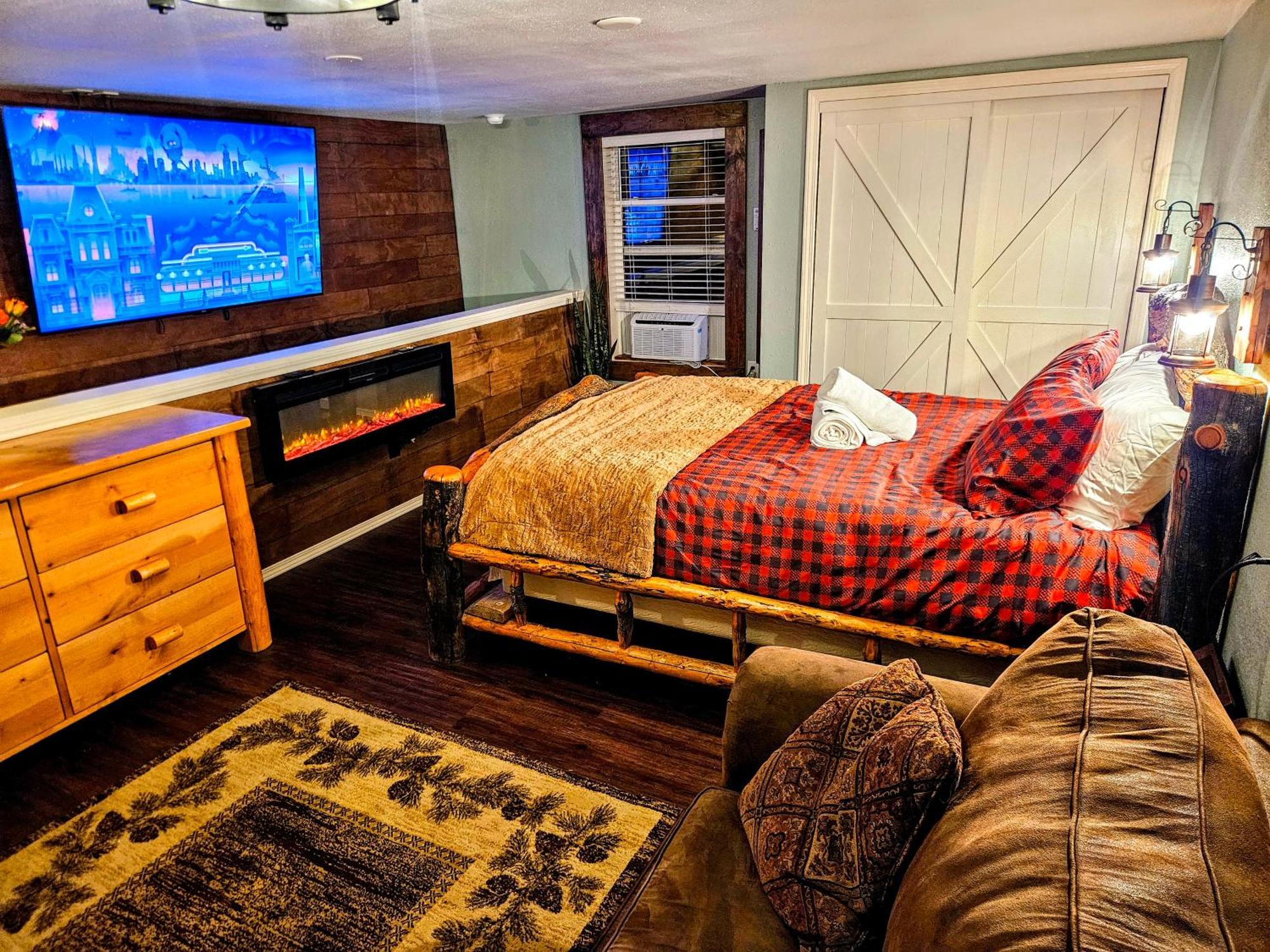 Private Cabin- Breakfast - Double Tub - 75In Tv - Sup - Washer Dryer - Bbq West Point Kültér fotó